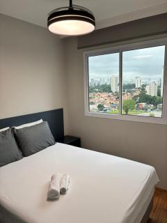 Belo Studio com suíte e varanda - 2