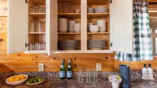 Yesteryear by AvantStay Hot tub 360 Deck Views and Game Room Easy Access - 5