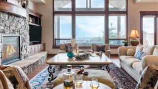 Heritage by AvantStay Luxe Oregon Retreat Deck - 6