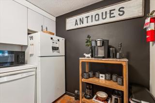 Stowe'd In at Village Green - 7