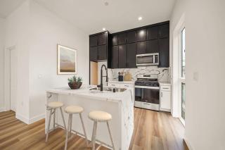 Contemporary Brand-New 4BR Home in Prime LA Location - 7