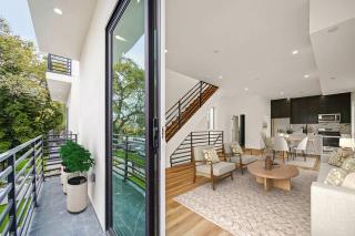 Contemporary Brand-New 4BR Home in Prime LA Location - 9