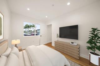 Contemporary Brand-New 4BR Home in Prime LA Location - 1