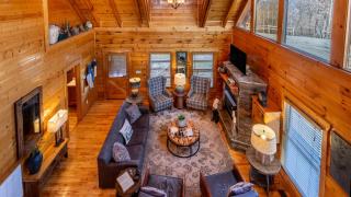 Misty Mountain by AvantStay Hot Tub Mountain Views Theater Pool Table - 3