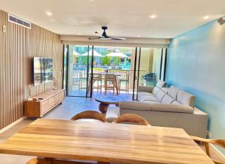 Lagoon Swimout Absolute Pool Front - Tropical Paradise -in Sea Temple Pt Douglas - 6