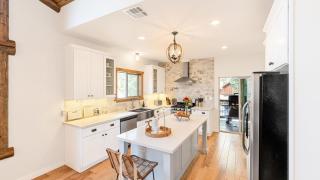 Teddy by AvantStay Majestic Cabin in Big Bear w Balcony - 2