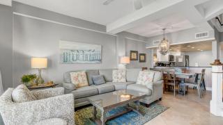 407 A Shipwatch by AvantStay Beach Front Condo w Ocean Views - 8
