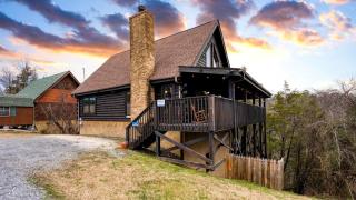 Mountains are Calling by AvantStay Sleeps 8 Hot Tub Game Loft Located in Douglas Lake Resort - 0