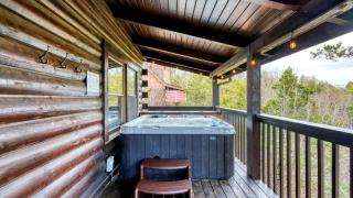 Mountains are Calling by AvantStay Sleeps 8 Hot Tub Game Loft Located in Douglas Lake Resort - 8