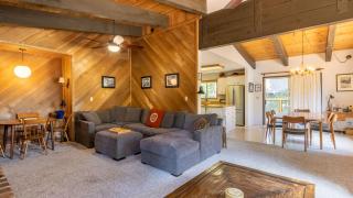 Fawn by AvantStay Secluded Cabin w Large Deck Surrounded by Forest - 2