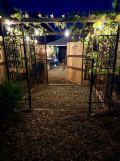 Cozy RV Oasis Farm Stay with Hot Tub Free WiFi and Coffee 5 Min to Adventist Health and Redbud Park - 8