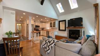 Woodside Getaway by AvantStay Character Home Close To Park City Resort w Hot Tub - 7