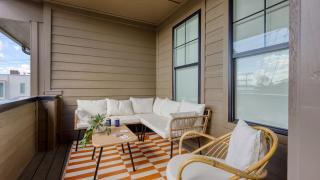 Newly Built 4BDR Townhome w Balcony Minutes to Broadway Lischey by AvantStay - 9