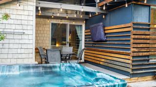 Riverfront Bend by AvantStay Private Dock Large Yard w Views Hot Tub - 9