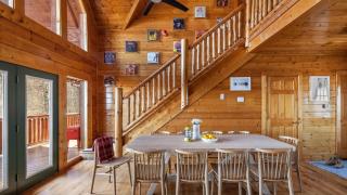 Bears Den Way by AvantStay Private Golf Sim Firepit Mountain Views Near Dollywood - 3