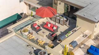 Windansea by AvantStay Private Rooftop Patio 2 blocks to Beach Town - 6