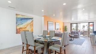 Windansea by AvantStay Private Rooftop Patio 2 blocks to Beach Town - 4