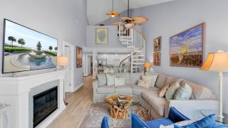 518 Seascape Waterfront Views Community Pool - 4