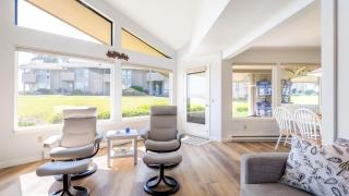 Beachcombers Bliss by AvantStay Steps to the Beach Ocean Views - 3