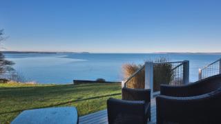 Marine View Bluff by AvantStay Waterfront Views - 8