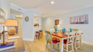 405 Yacht Harbor by AvantStay Shaded Patio Near Golf Beach Communal Pool - Isle of Palms - 4