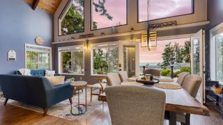 Polnell Point Lookout by AvantStay Water Views Hot Tub Large Patio - 9