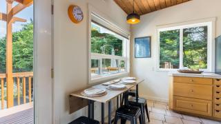 Mid-Century Beach Cabin by AvantStay Walk to Beach - 1