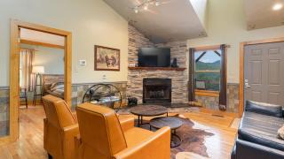 Among the Clouds by AvantStay Views Hot Tub - 6