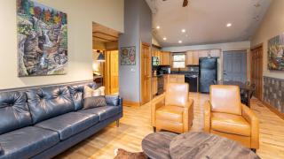 Among the Clouds by AvantStay Views Hot Tub - 4