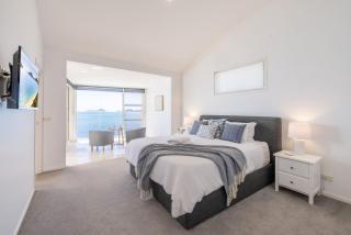Wanda Beach Waterfront , 161 Soldiers Point Rd - waterfront, air con, linen, Wi-Fi - 5