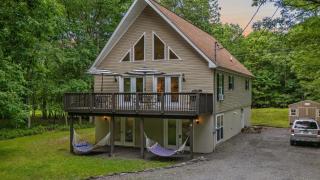 Alpine Serenity by AvantStay Beach Lake Access Theater Deck Playroom - 9