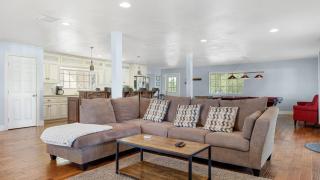 Wine Country Retreat Gorgeous Views Minutes to Wineries - 3