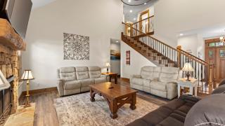 Spacious Waterfront Home on Lake Norman with Firepit Views and Dock Access - Sherrills Ford - 1