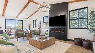 Modern Lodge Near Lake Village Snow Summit Game Room Decks Firepit Views - 8