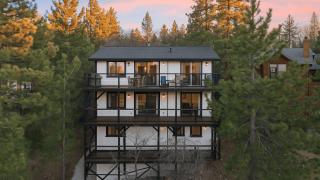 Modern Lodge Near Lake Village Snow Summit Game Room Decks Firepit Views - 6