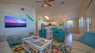 Boards N Bikinis by AvantStay Private Pool - 6