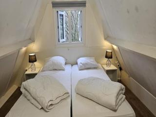 Fenced Country Chalet in Durbuy - 8