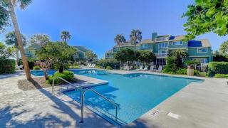 11B Mariners Walk by AvantStay Direct Beach Access Views Communal Pool - 9
