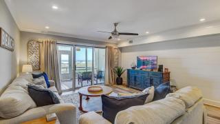 11B Mariners Walk by AvantStay Direct Beach Access Views Communal Pool - 4