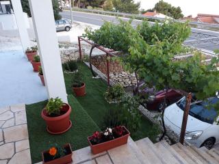 Apartments with parking space Medici, Omis - 1045 - 1