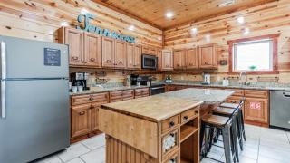 Laurel Point by AvantStay Sleeps 18 Indoor Pool Hot Tub Theater Game Room - 4