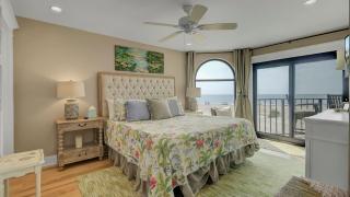 211 Seascape by AvantStay Oceanfront View Pool - 6