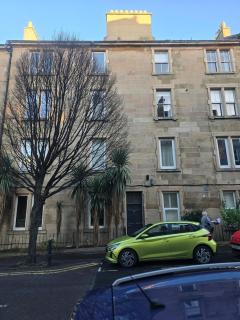 Comfy Semi-Central Stay near Entertainment Park - 5