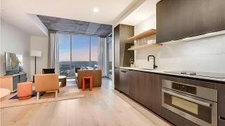 Emma Rainey St Rooftop Pool Gym 1 Block to Rainey Street AvantStay - Austin - 3