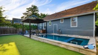 Casa Que Canta by AvantStay Private Pool Firepit Walkable East Austin Gem - 0