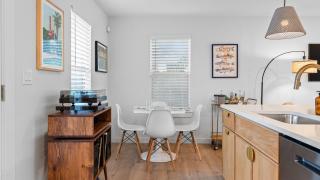 Casa Que Canta by AvantStay Private Pool Firepit Walkable East Austin Gem - 8