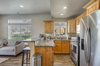 3 Bed 2 Bath King Beds with Smoker Grill - 5