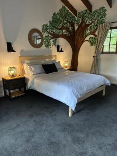 The House On Straight Avenue - 7