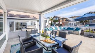 Ocean Breeze I by AvantStay Steps to the Beach - 9