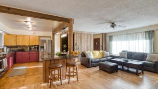 Lodge at Deception Pass by AvantStay Trails Hot Tub Walk to Cornet Bay - 2